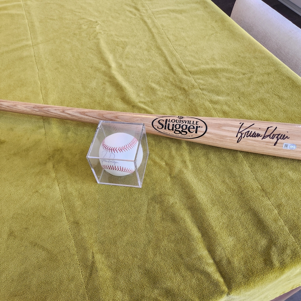 Louisville Slugger Signed Baseball Bat Twins Player Brian Dozier - Picture 3 of 3